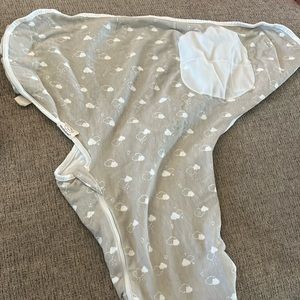 Keababies Soothe Swaddle Wrap OS (0-3M) Gray with Clouds